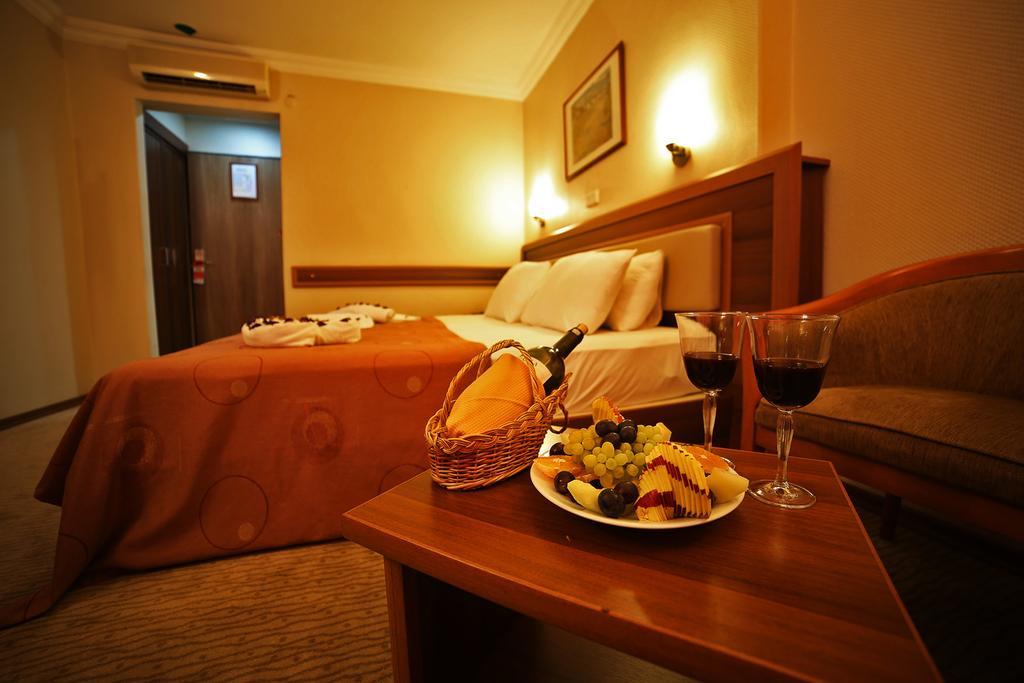 Hotel Villa Marina Bandirma Ngoại thất bức ảnh